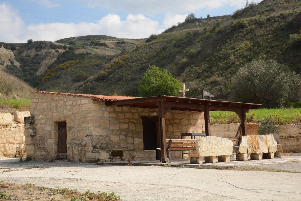 Amarakos Guesthouse Λειτουργεί Υπό Νέα Διεύθυνση Kato Akourdalia Екстер'єр фото